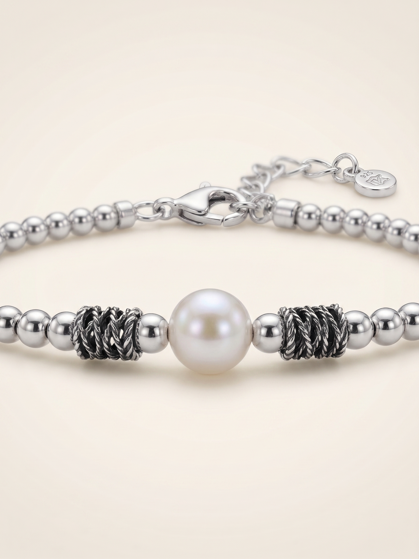 Lumina Pearl & Textured Silver Beaded Bracelet