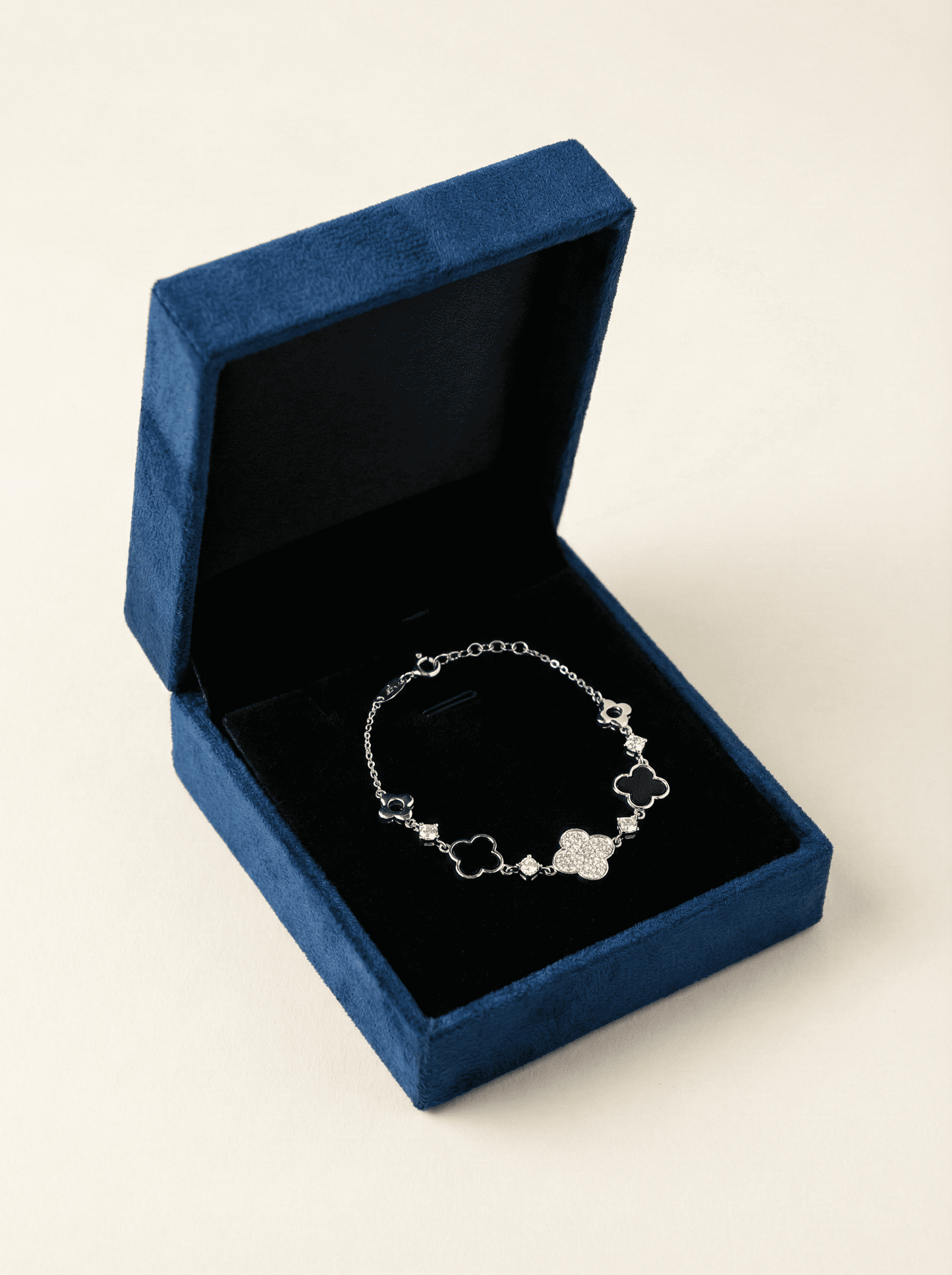 Midnight Bloom Clover Bracelet