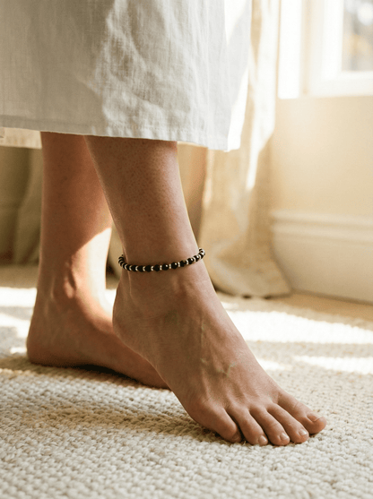 Midnight Noir Faceted Anklet