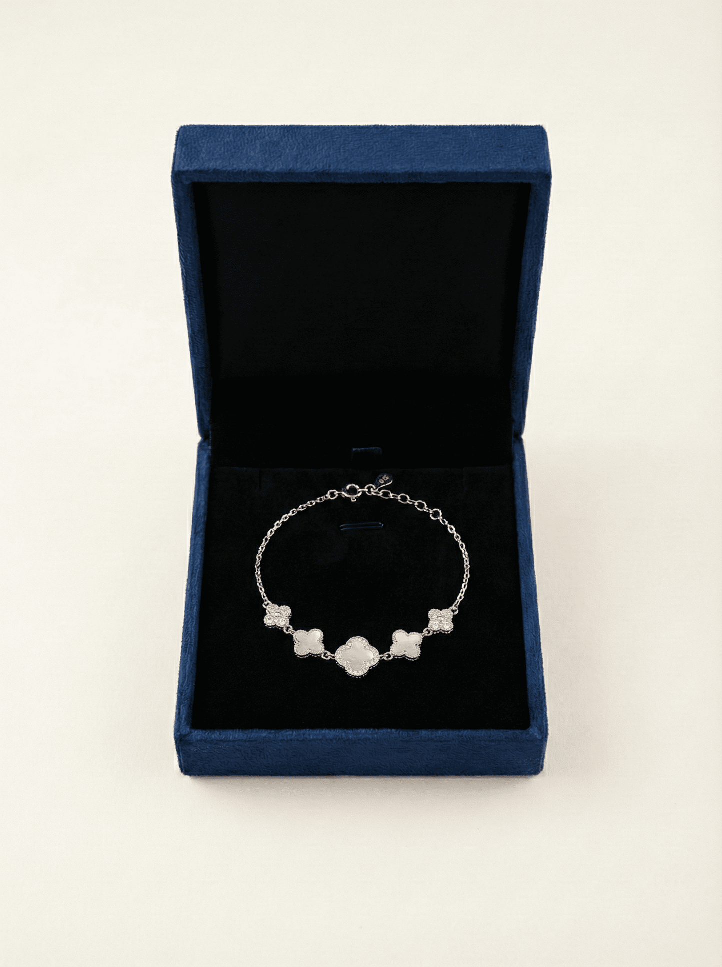 Petal & Pearl Mother of Pearl Rose Gold Clover Bracelet