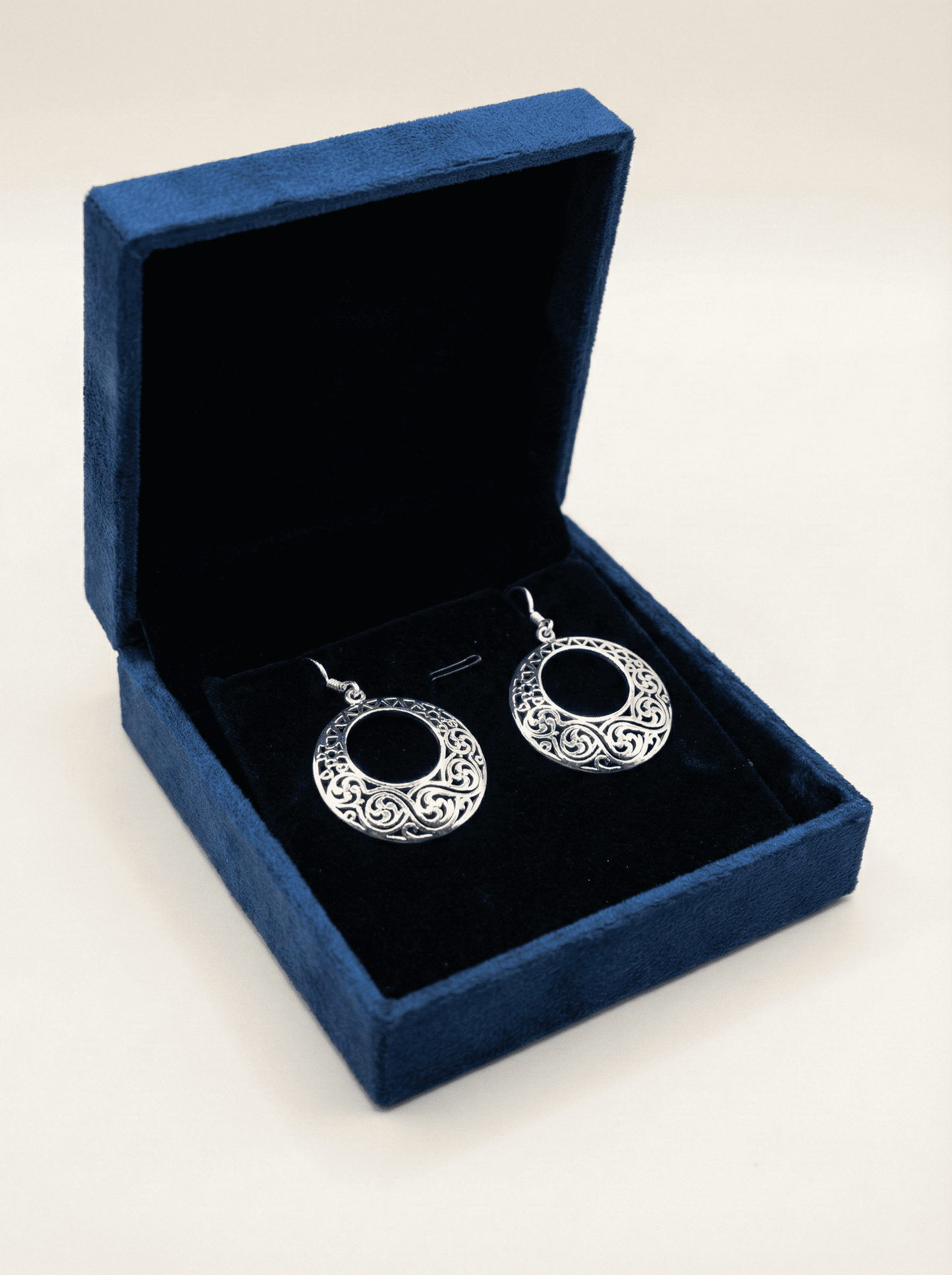 Eternal Scroll Filigree Earrings